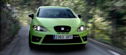 SEAT Leon Cupra R (2009) - picture 23 of 40