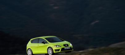 SEAT Leon Cupra R (2009) - picture 28 of 40