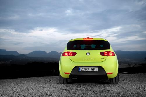 SEAT Leon Cupra R (2009) - picture 17 of 40