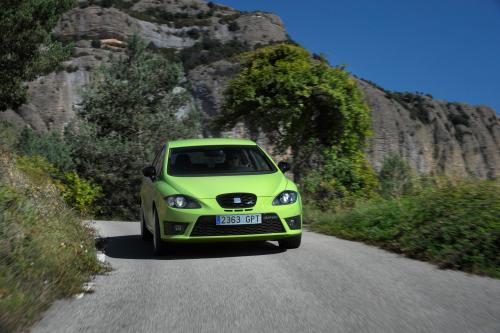SEAT Leon Cupra R (2009) - picture 25 of 40