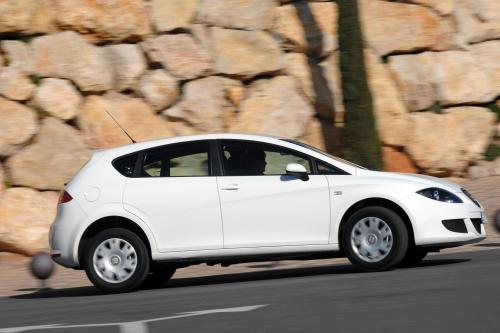 Seat Leon Ecomotive (2008) - picture 9 of 14