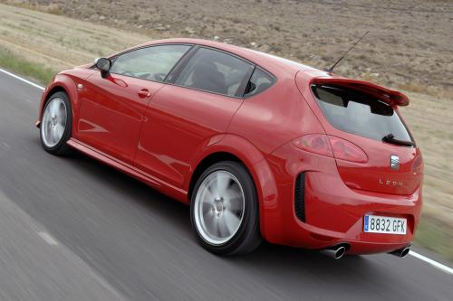 Seat Leon Linea R (2009) - picture 8 of 34