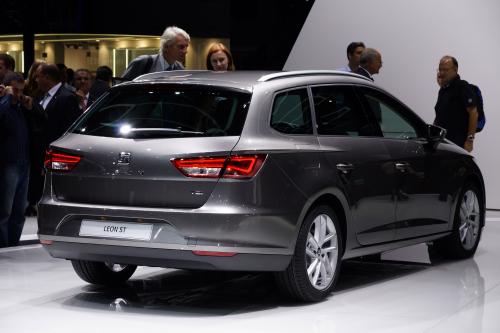SEAT Leon ST Frankfurt (2013) - picture 8 of 12