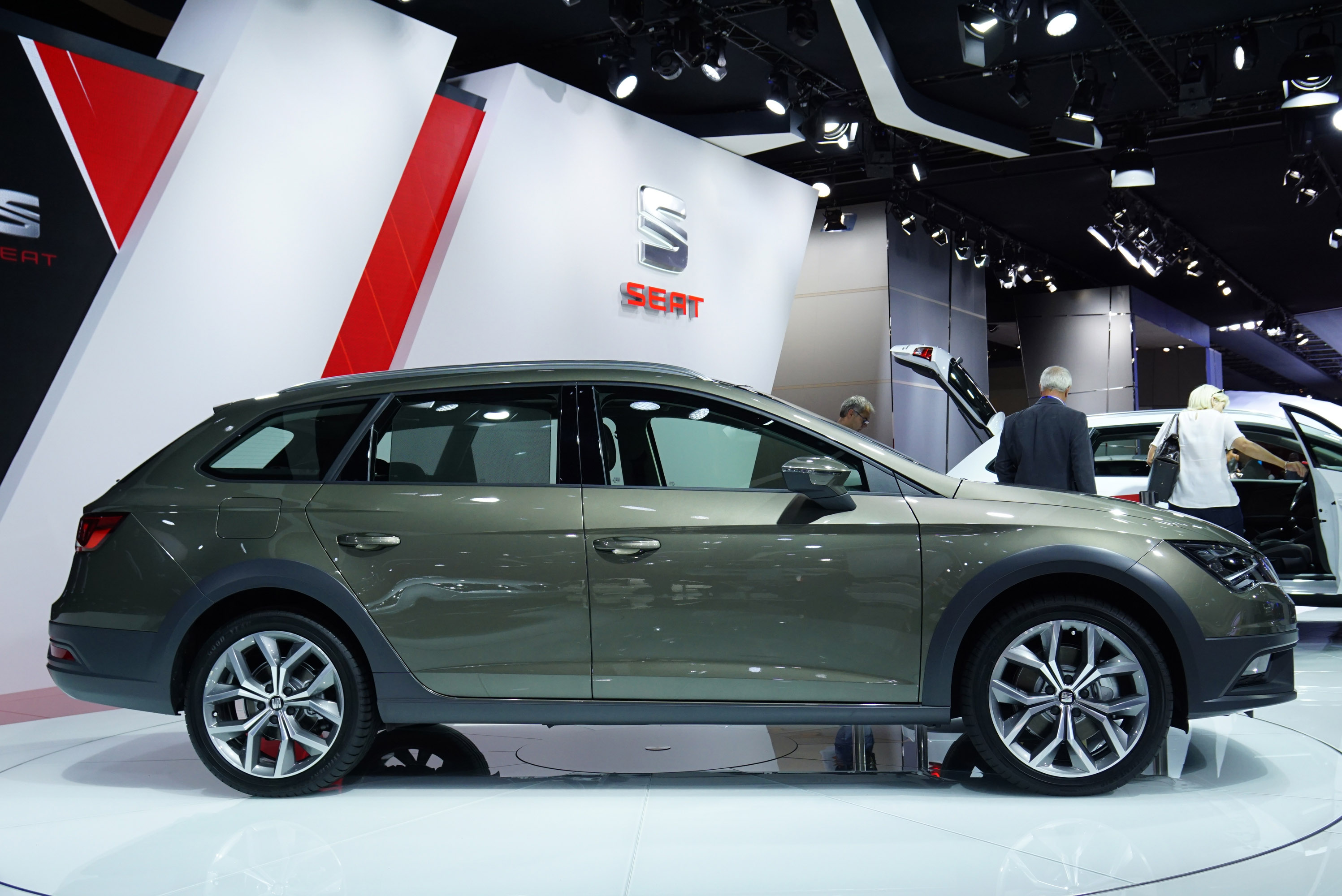 SEAT Leon X-Perience Paris