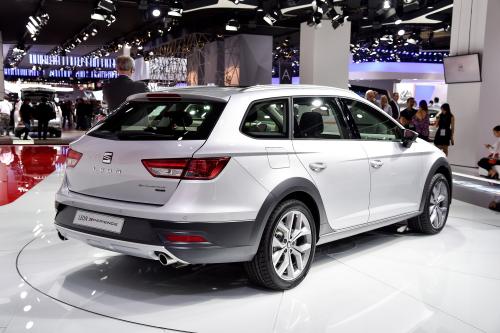SEAT Leon X-Perience Paris (2014) - picture 9 of 10
