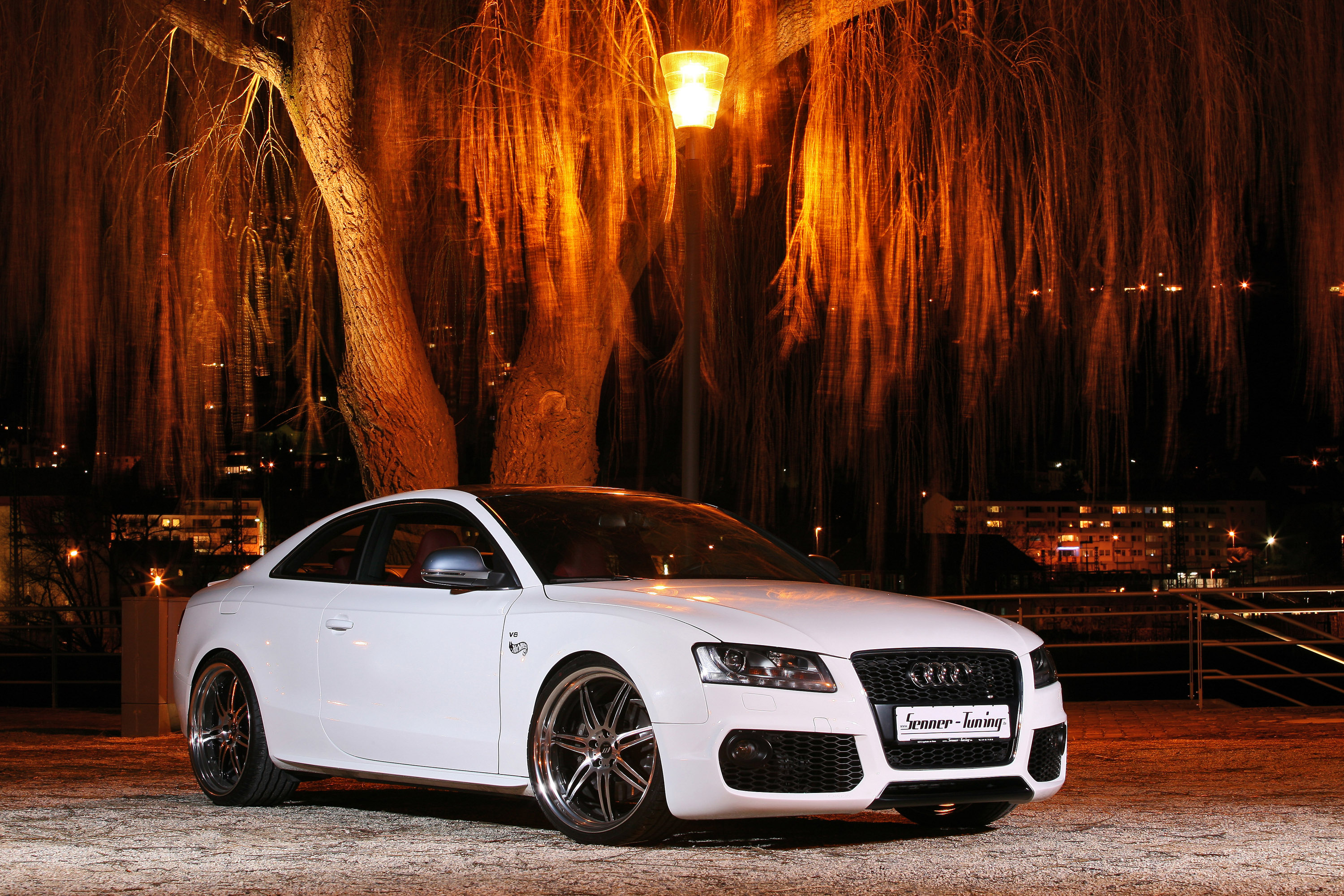 Audi на газе. Audi s5 White. "Audi" "s5" "2010" s. Ауди а4 белая ночью.