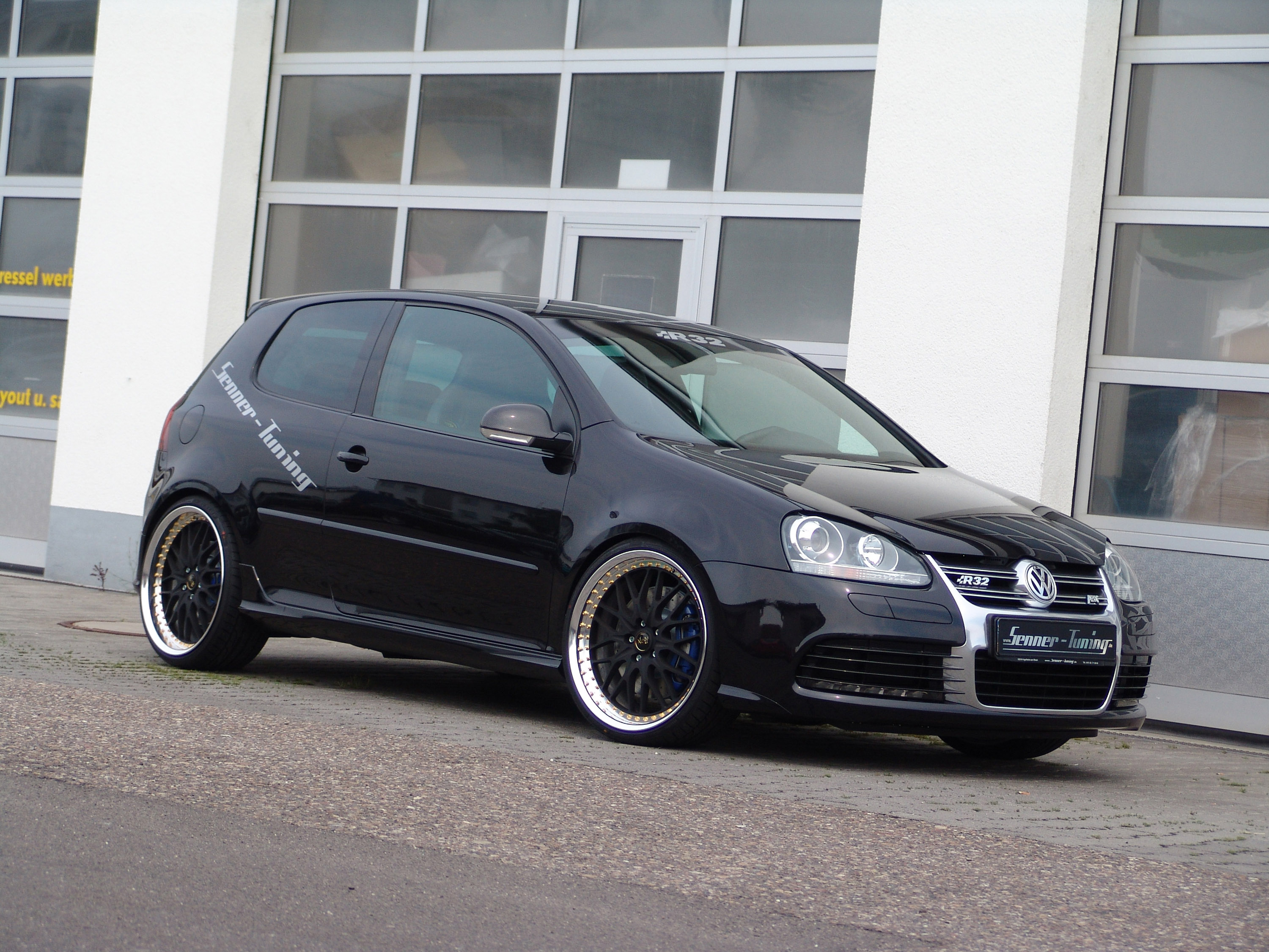 Senner Golf R32 Carbon Racer