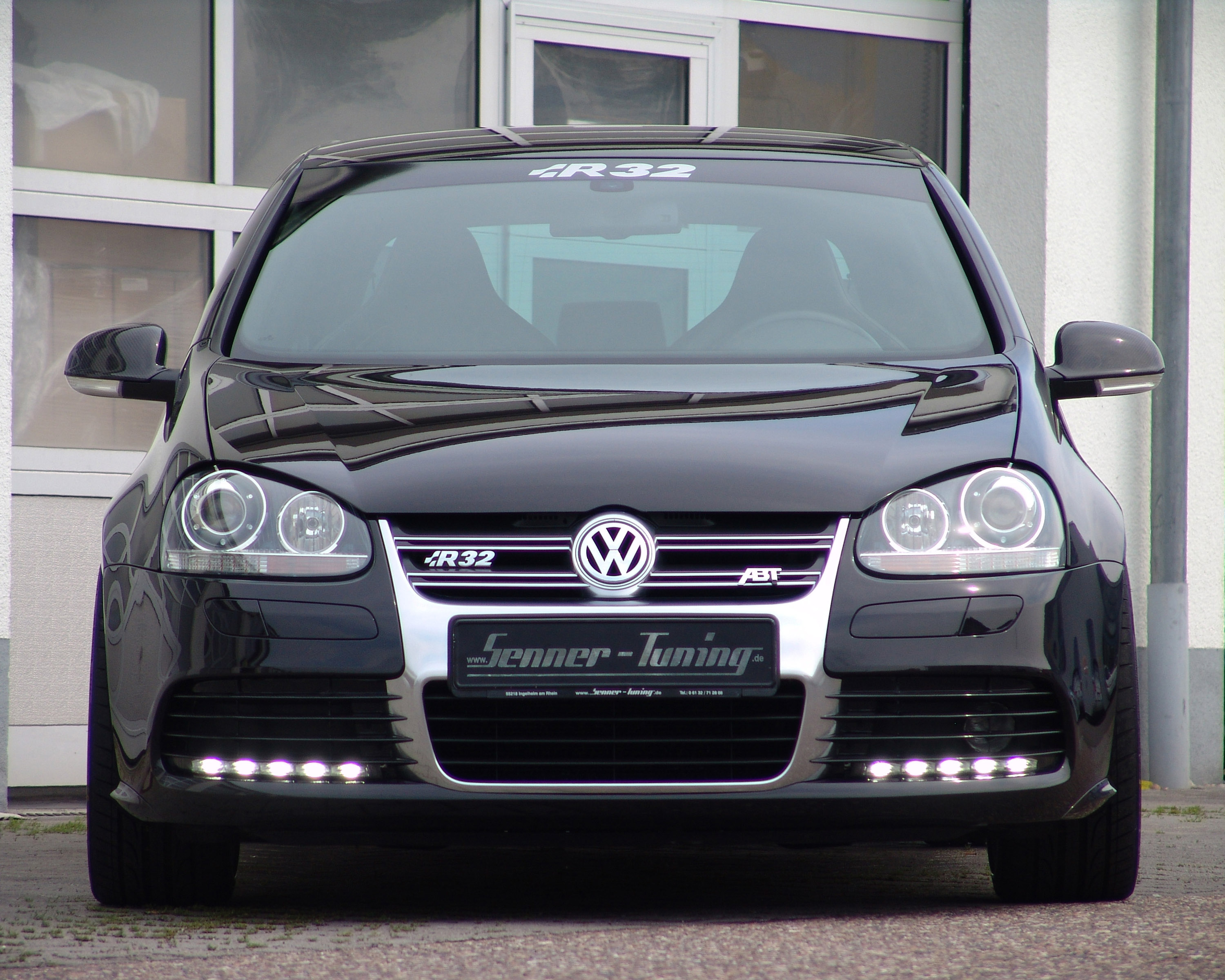 Senner Golf R32 Carbon Racer