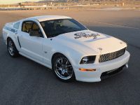 Ford Shelby GT (2008) - picture 4 of 8