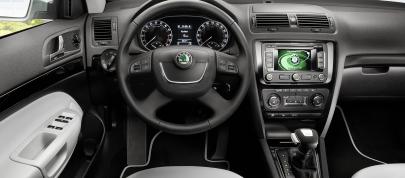 Skoda Octavia (2009) - picture 4 of 4