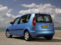 Skoda Roomster 2 (2008) - picture 3 of 5