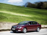 Skoda Superb (2009) - picture 3 of 8