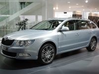 Skoda Superb Estate Frankfurt (2011)