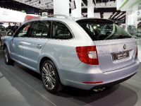 Skoda Superb Estate Frankfurt (2011) - picture 3 of 4