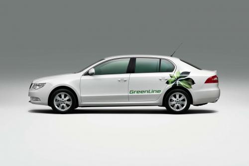 Skoda Superb GreenLine (2009) - picture 1 of 6
