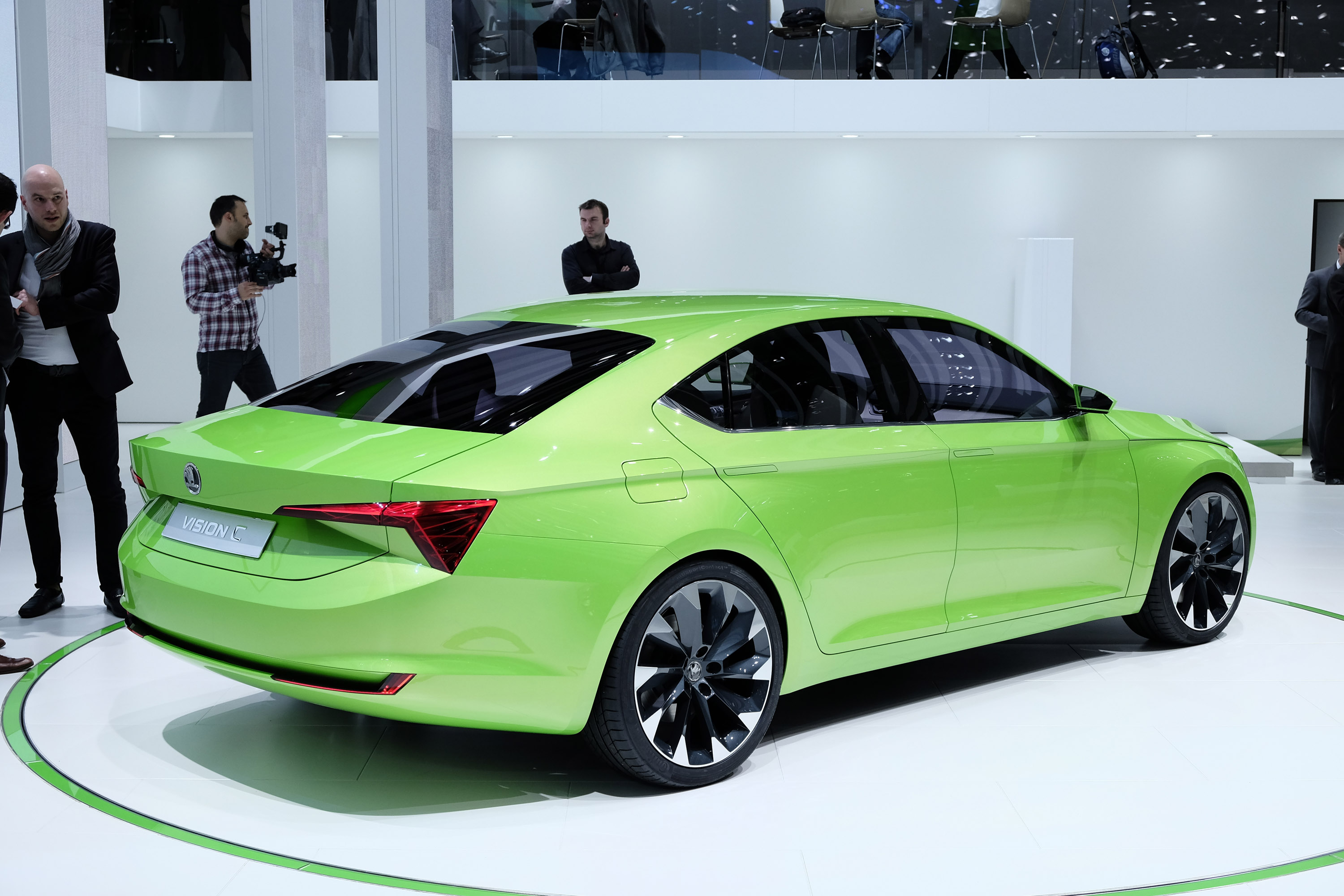 Новинки 2015 год. Skoda Octavia 2022. Skoda Octavia RS 2022. Новая Skoda Octavia 2022. Шкода Суперб 2022 зеленый.