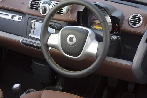 Smart Fortwo BoConcept Edition (2013) - picture 32 of 37