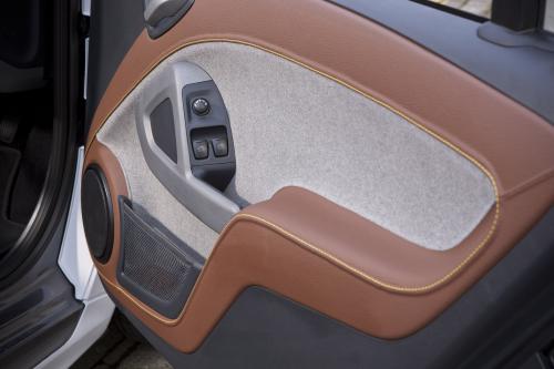 Smart Fortwo BoConcept Edition (2013) - picture 33 of 37