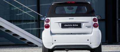 Smart ForTwo Electric Drive (2013) - picture 15 of 17
