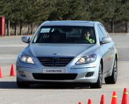 Hyundai Genesis Sedan (2008)