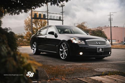 SR Auto Infiniti M35 Vossen CV7 (2012) - picture 1 of 8