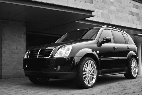 SsangYong Rexton R-line (2008) - picture 1 of 5