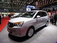 SsangYong Rodius Geneva (2013) - picture 2 of 3