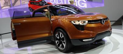 SsangYong XIV-1 Concept Frankfurt (2011) - picture 4 of 6