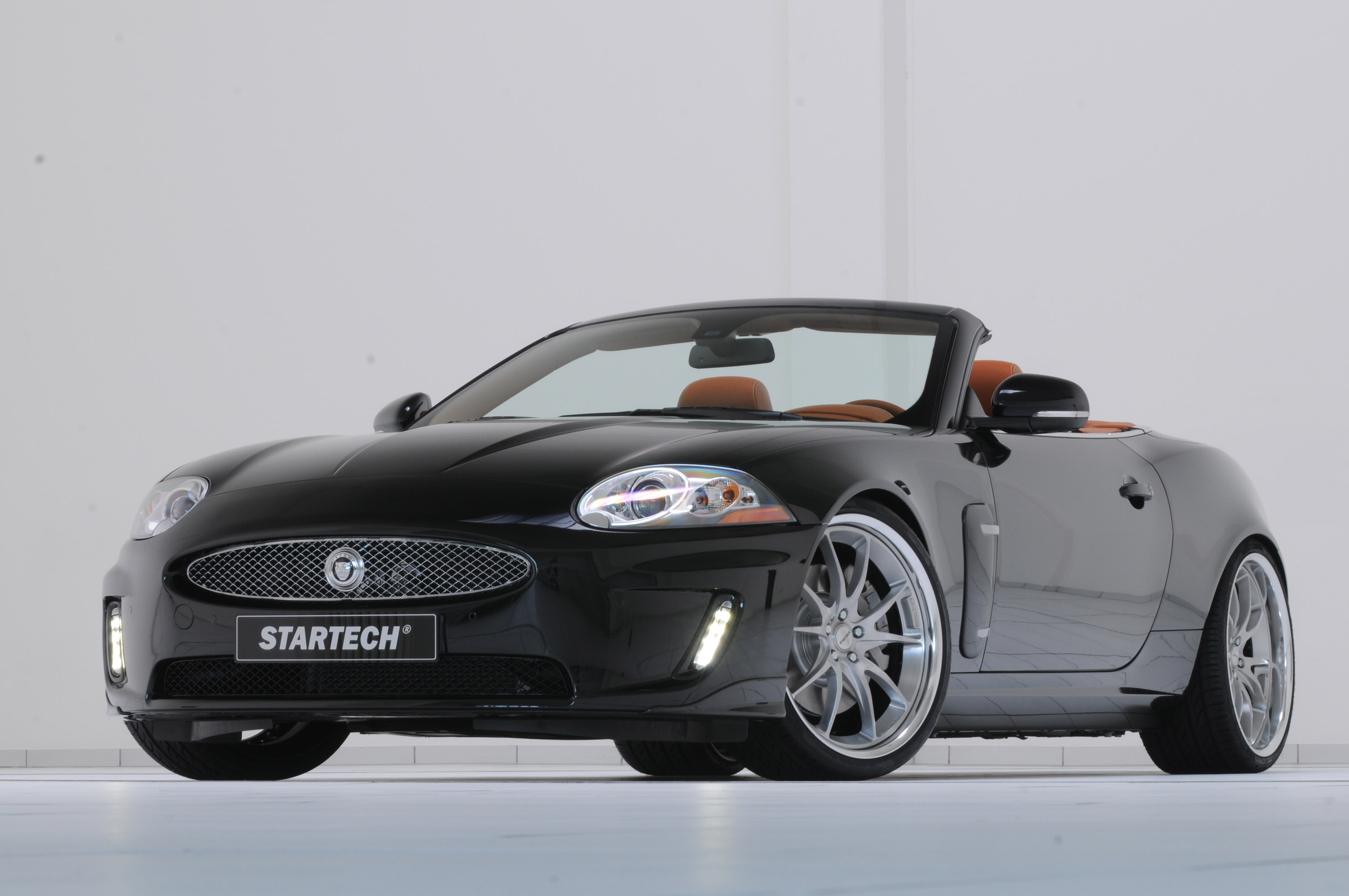 STARTECH Jaguar XK and XKR