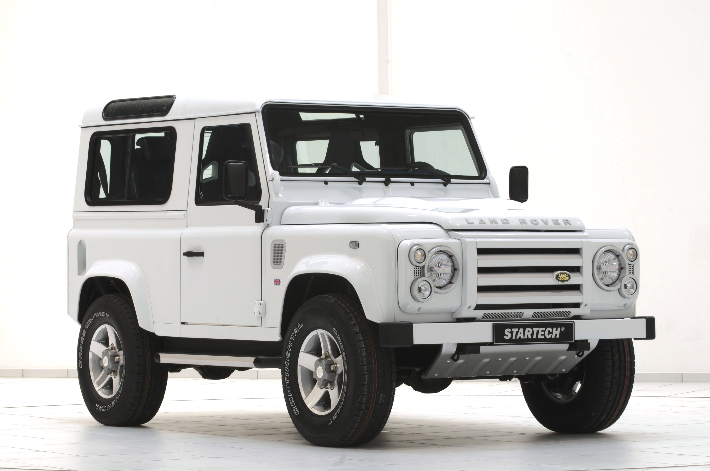 STARTECH Land Rover Defender 90 Yachting Edition