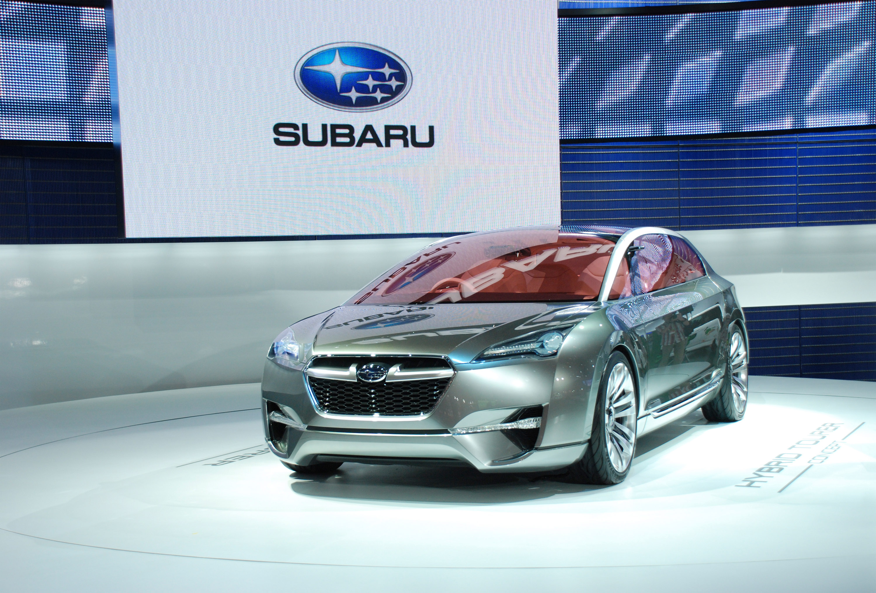 SUBARU HYBRID TOURER CONCEPT Tokyo