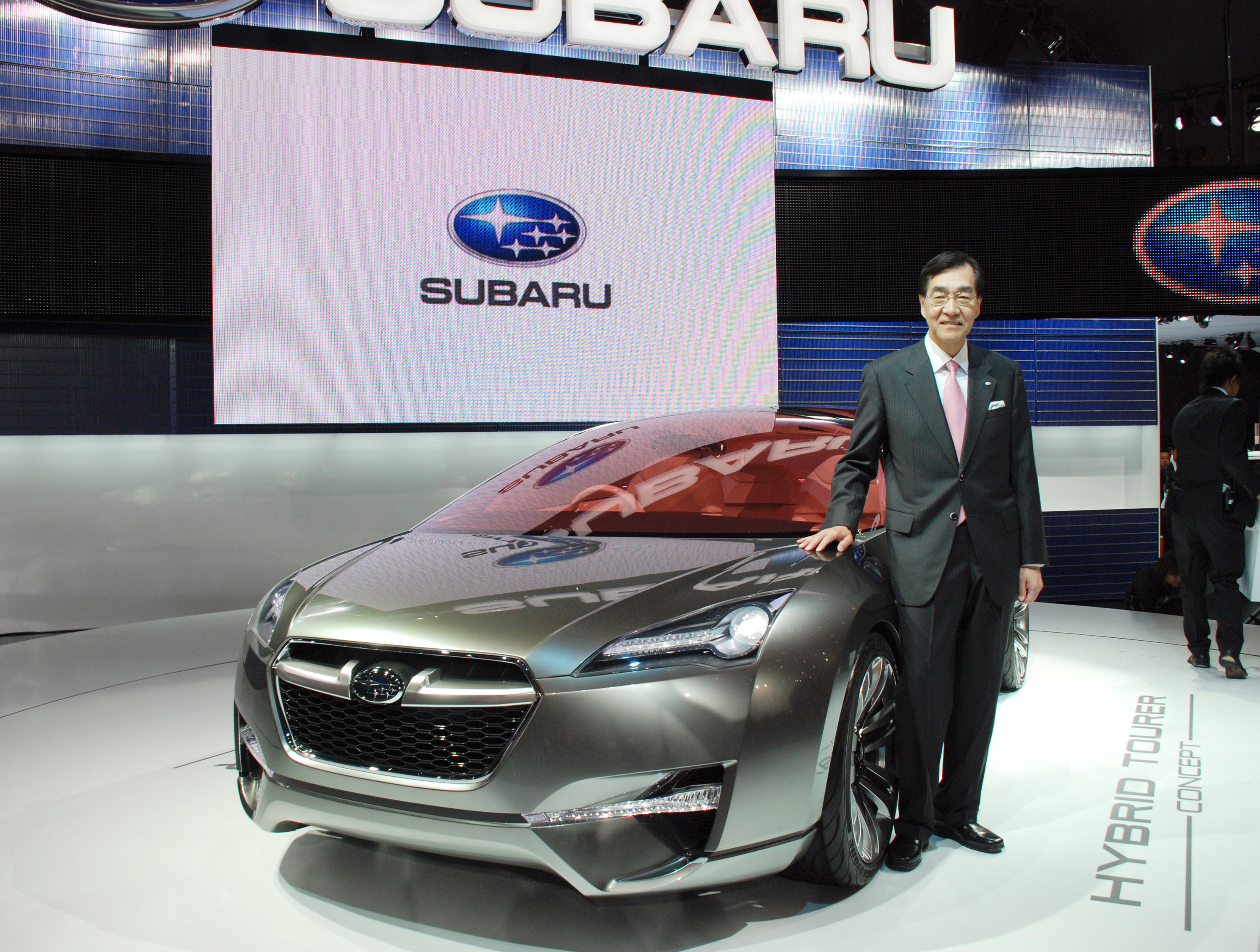 SUBARU HYBRID TOURER CONCEPT Tokyo