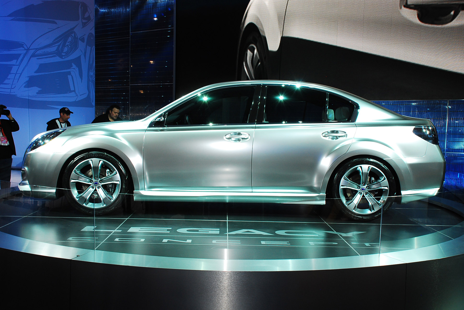 Subaru Legacy Concept Detroit