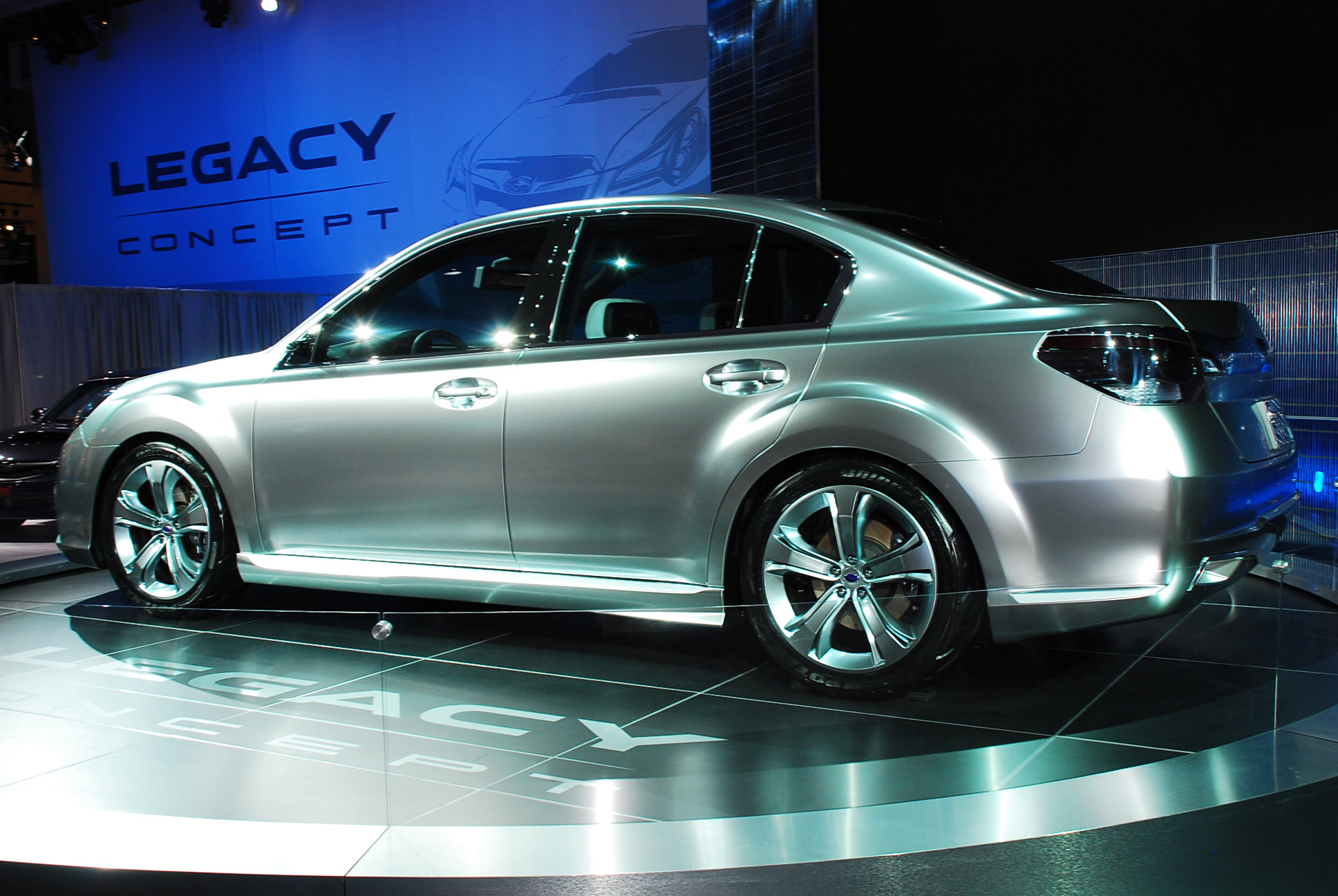 Subaru Legacy Concept Detroit