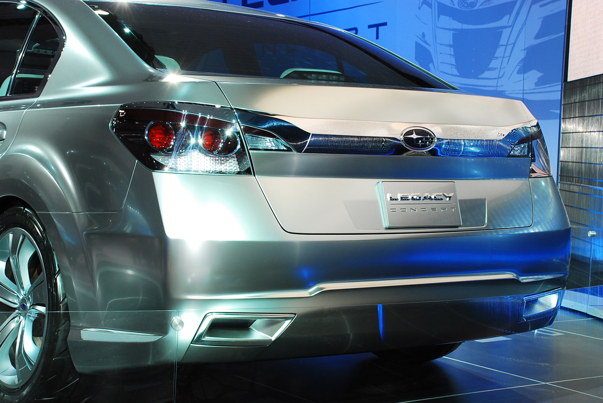 Subaru Legacy Concept Detroit