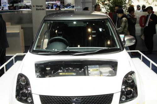 Suzuki Swift Geneva (2010) - picture 1 of 2