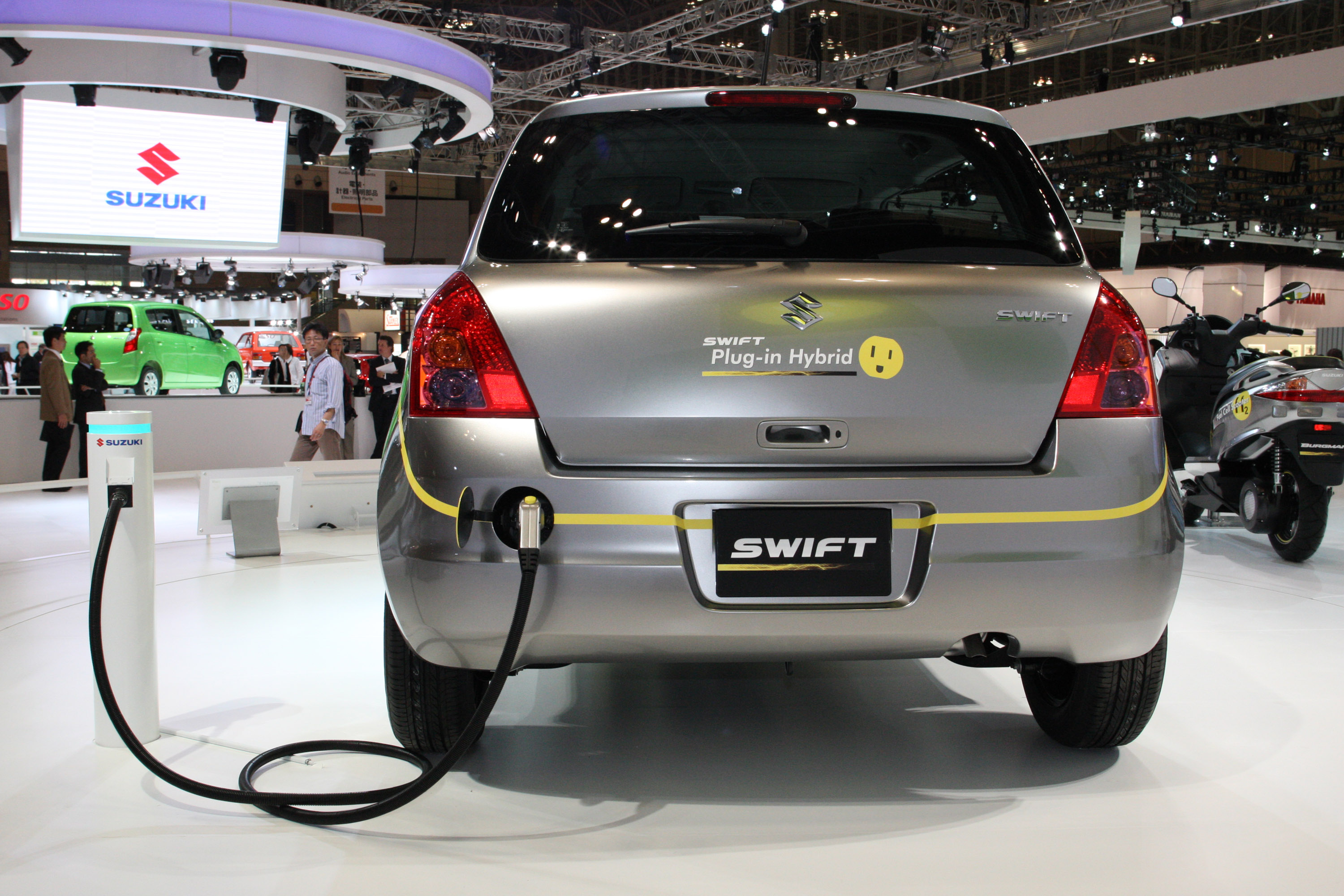 Suzuki SWIFT Plug-in Hybrid Tokyo