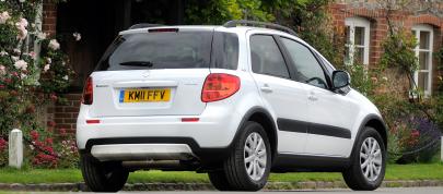 Suzuki SX4 X-EC Special Edition (2011) - picture 4 of 6