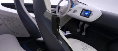 Tata Pixel (2011) - picture 4 of 4