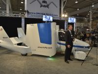 Terrafugia Transition Flying Car New York (2012) - picture 2 of 4