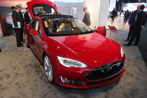 Tesla Model S Detroit (2013) - picture 1 of 6