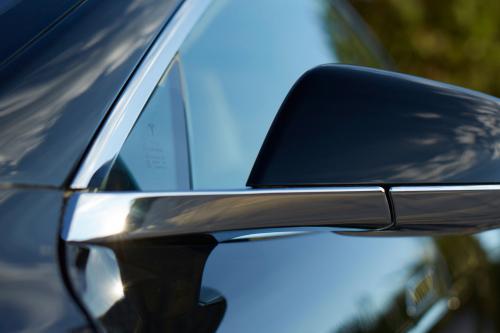 Tesla Model S Dual Motor All Wheel Drive (2015) - picture 9 of 13