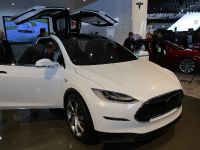 Tesla Model X Detroit (2013) - picture 3 of 6