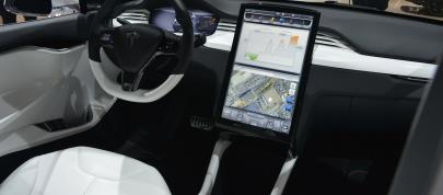Tesla Model X Geneva (2013) - picture 4 of 7