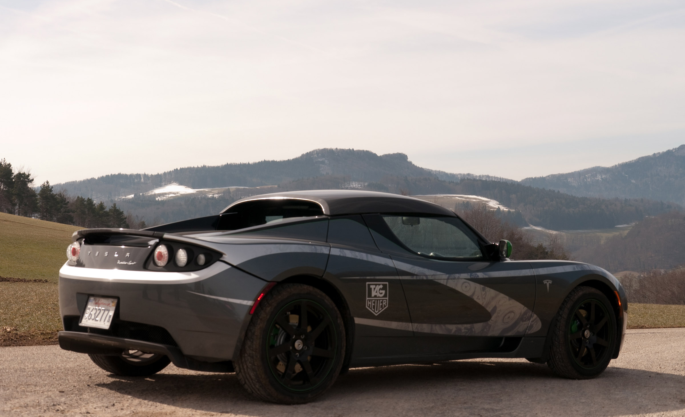 Tesla Roadster TAG Heuer - Odyssey of Pioneers world tour