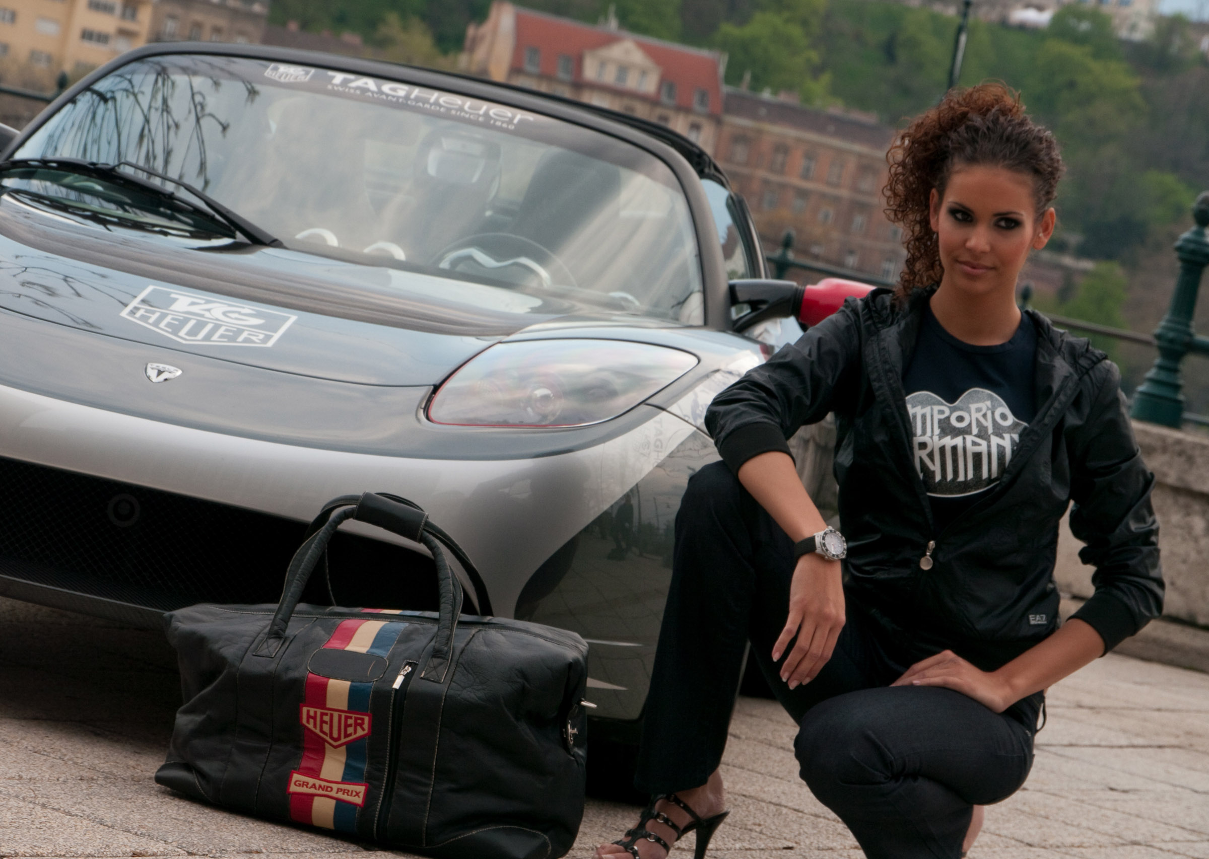 Tesla Roadster TAG Heuer - Odyssey of Pioneers world tour