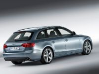 Audi A4 Avant (2009) - picture 3 of 6
