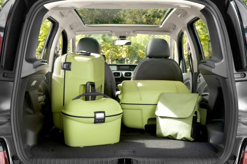 Citroen C3 Picasso (2009) - picture 9 of 10