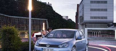 Volkswagen Golf (2008) - picture 15 of 26