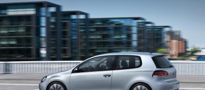 Volkswagen Golf (2008) - picture 20 of 26